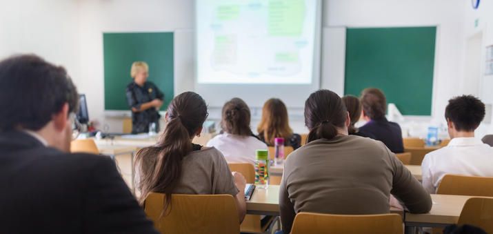 Étudiants et professionnels en formation